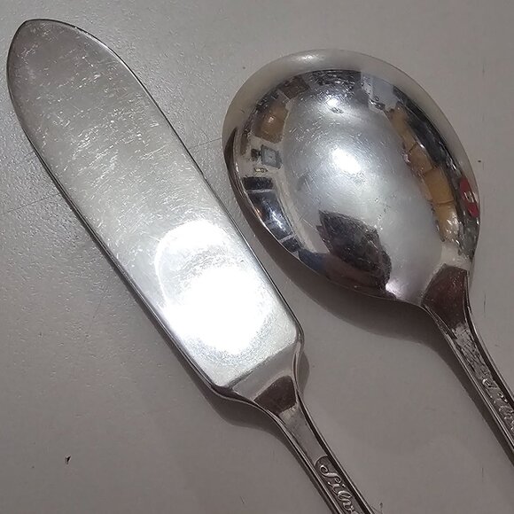 International Silver Tulip Serving Set 2pc cheese knife sugar spoon floral - Picture 8 of 11